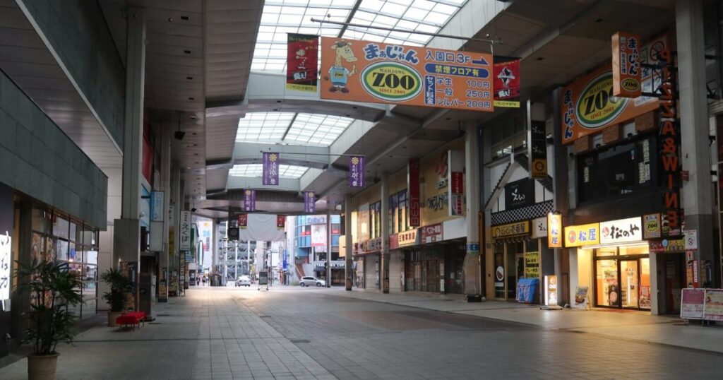 熊本市中心部に広がる下通アーケード街